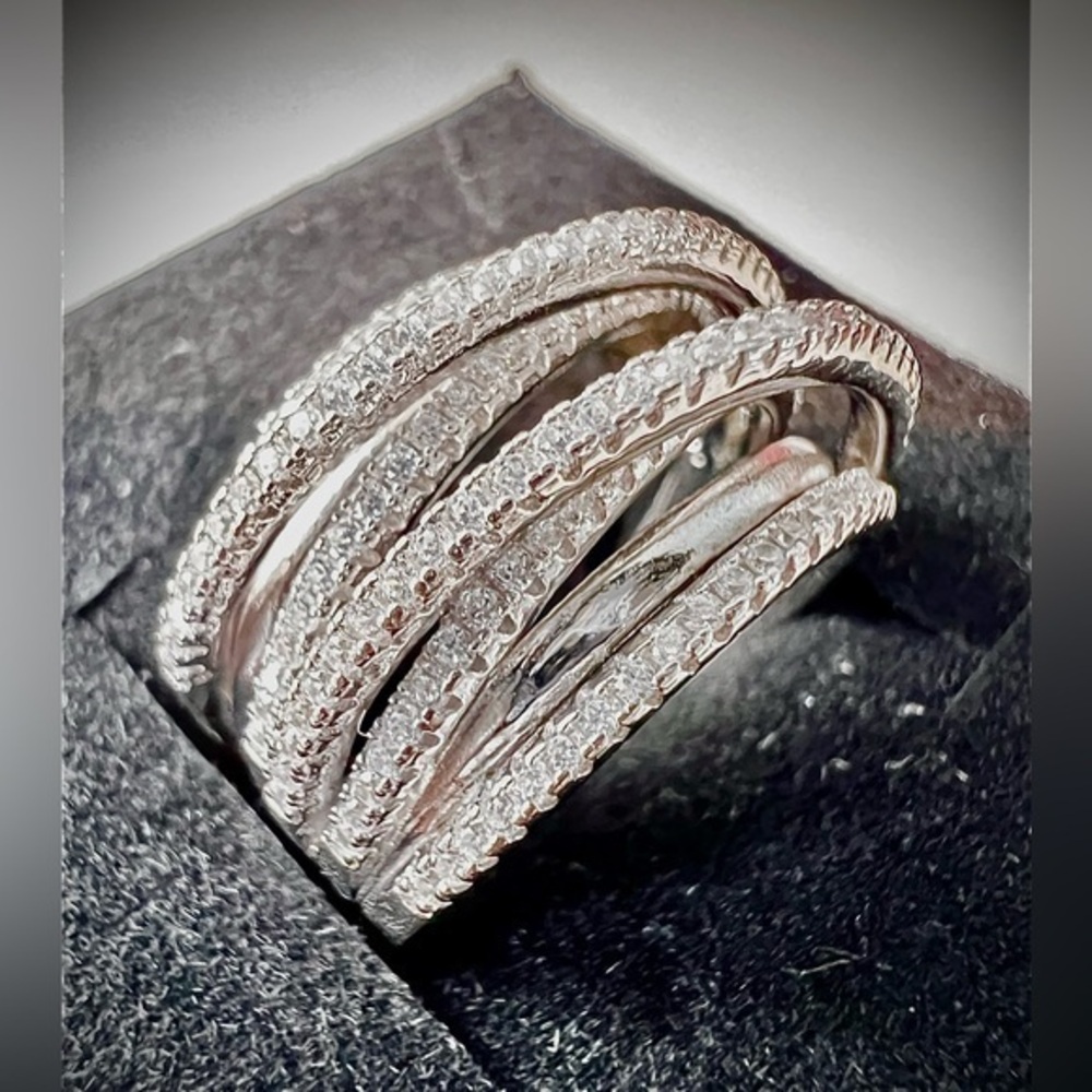 NEW925 Sterling Silver Cross Shape Sparkling High Carbon Diamond Engagement Ring